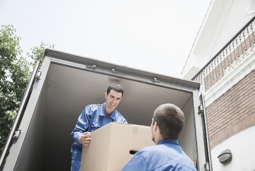 Urgent house moving service in Westhampstead with packing boxes